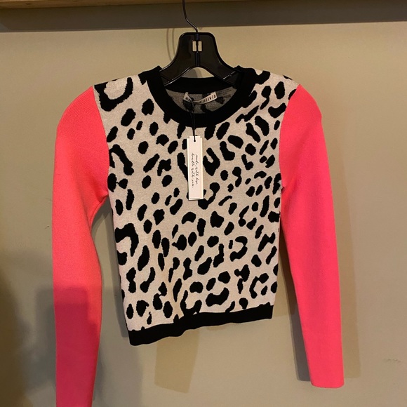Ciara Leopard Print Sweater BNWT SZ XS. - Picture 8 of 8
